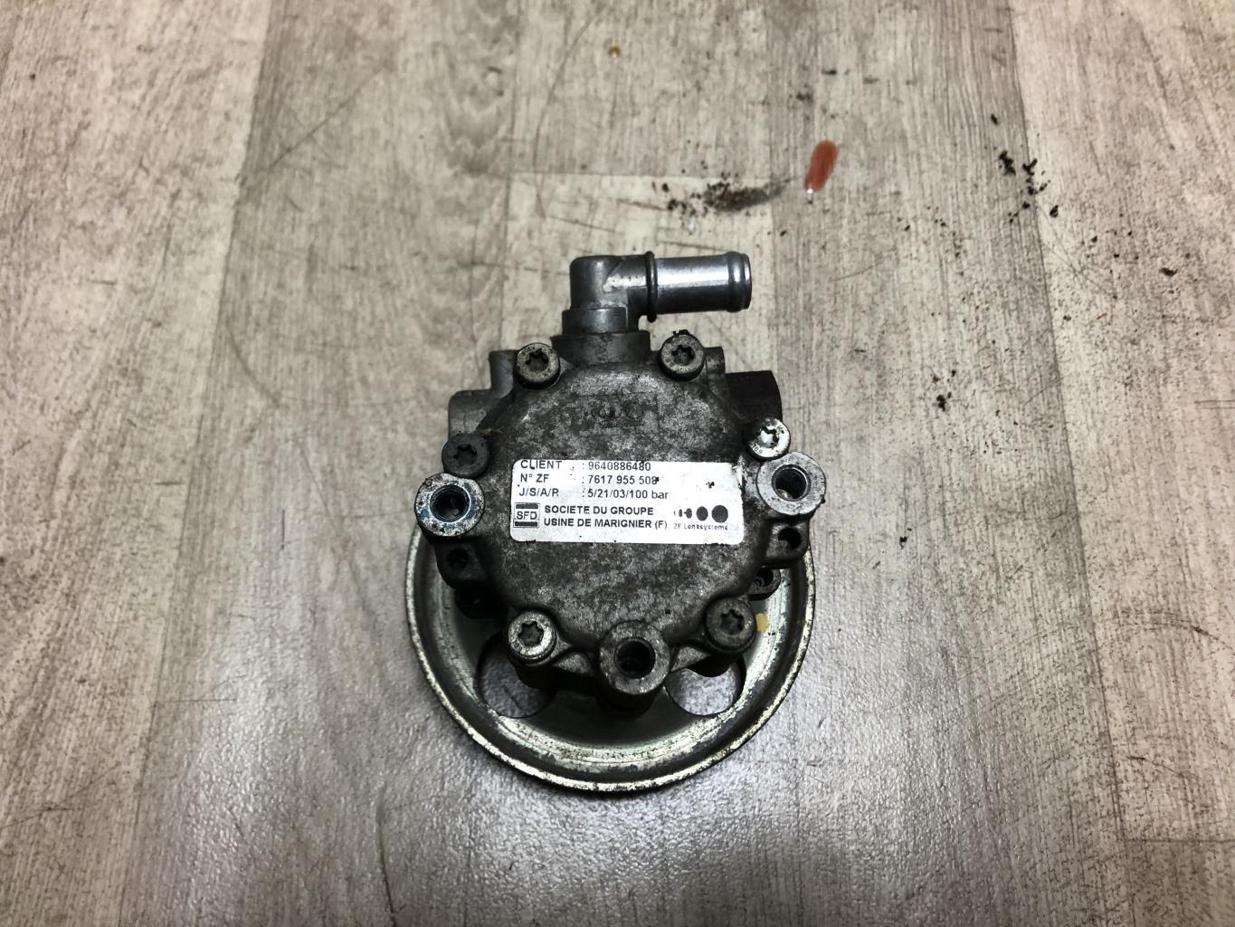 Pompe de direction PEUGEOT 607 PHASE 1 Diesel - 1