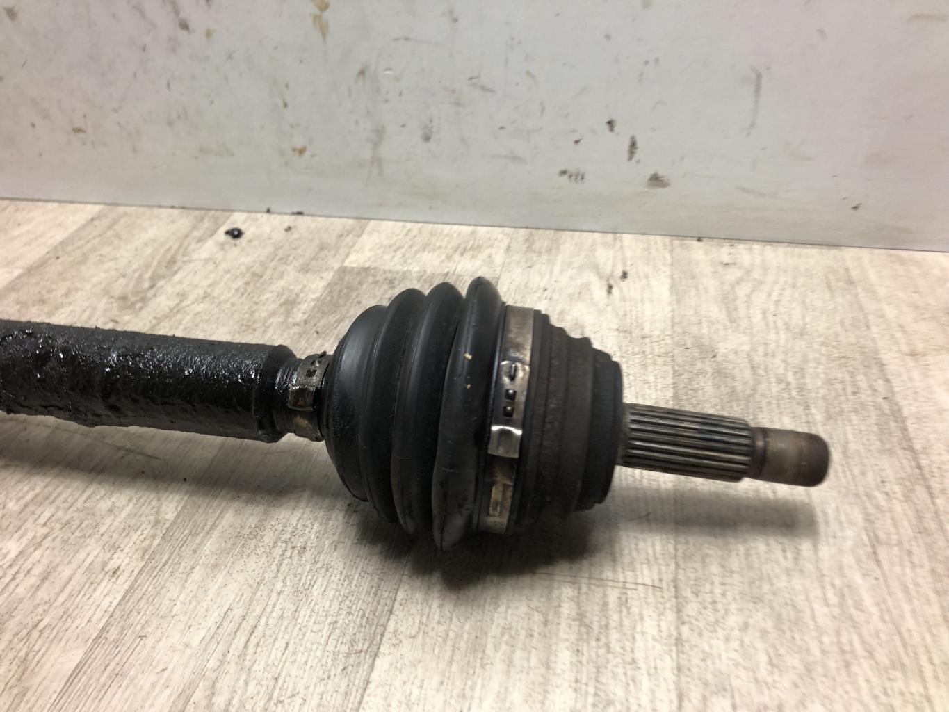 Giunto cardanico albero di trasmissione destro VOLKSWAGEN POLO 3 PHASE 1  - 1