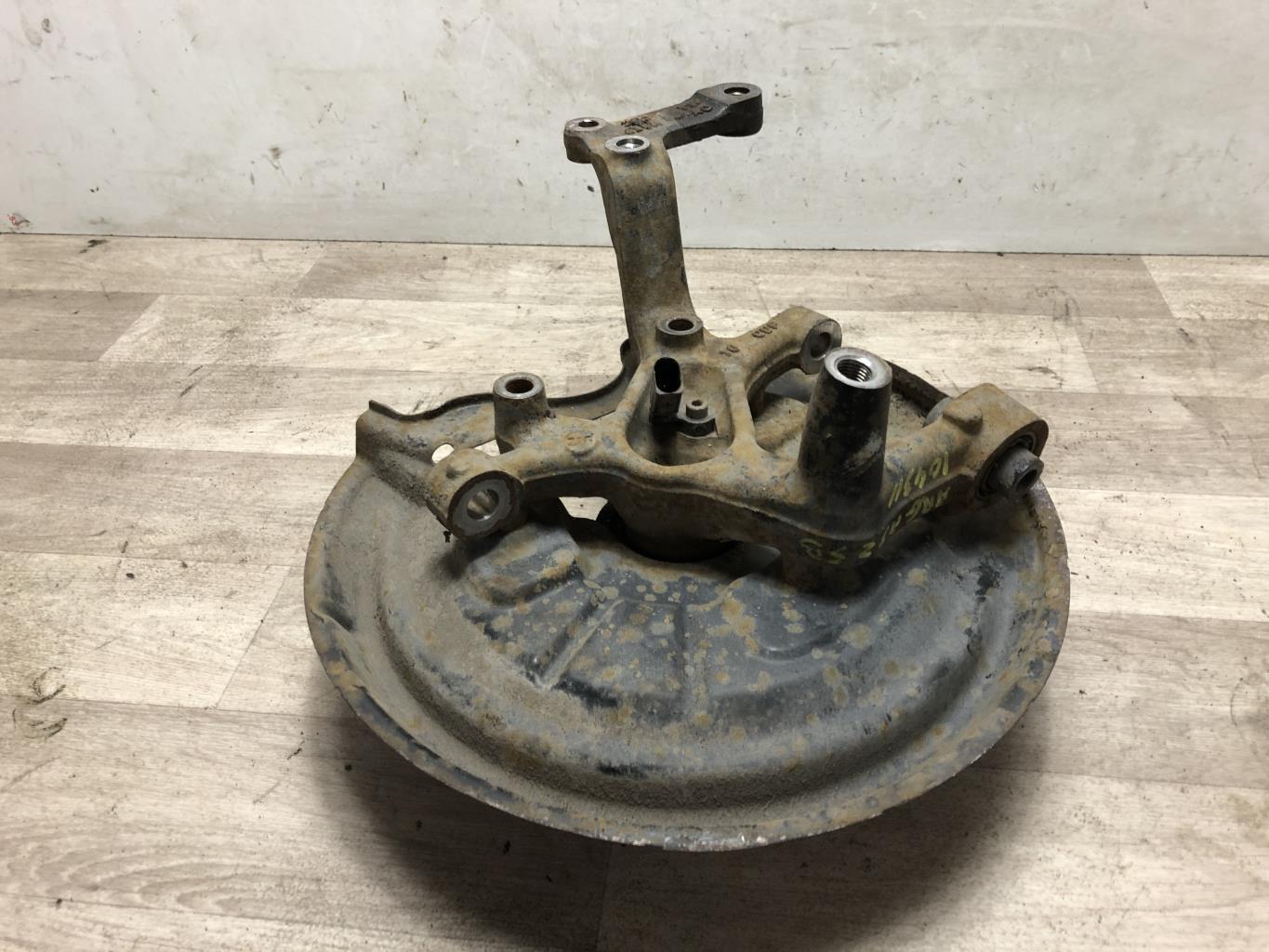 Fusee arriere gauche AUDI A3 2 SPORTBACK PHASE 1 Diesel - 1