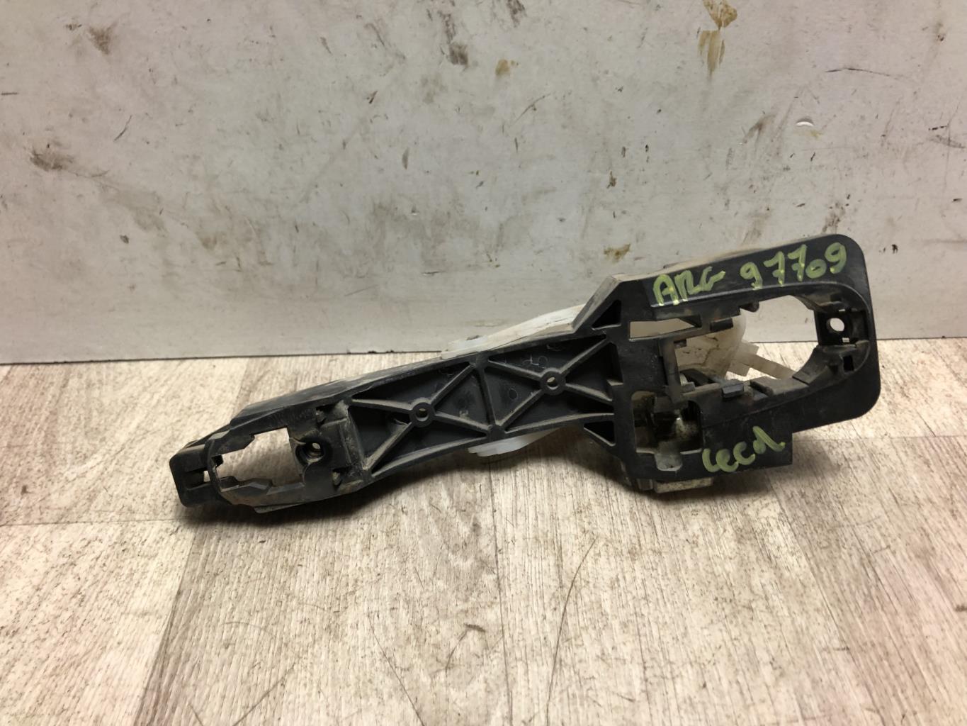 Supporto maniglia portiera posteriore sinistra KIA CEE-D 1 SPORT WAGON PHASE 1 BREAK Diésel - 1