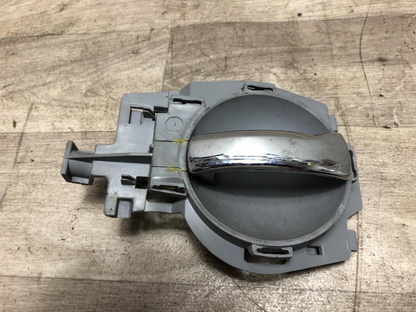 Maniglia interna posteriore sinistra CITROEN C3 1 PHASE 1 Gasolina - 1