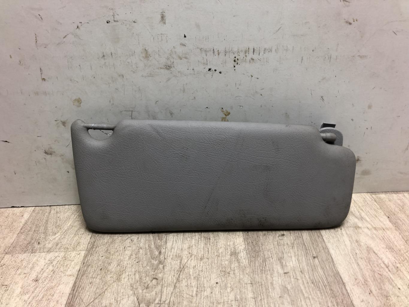 Pare soleil gauche RENAULT CLIO 2 PHASE 1 Essence - 1