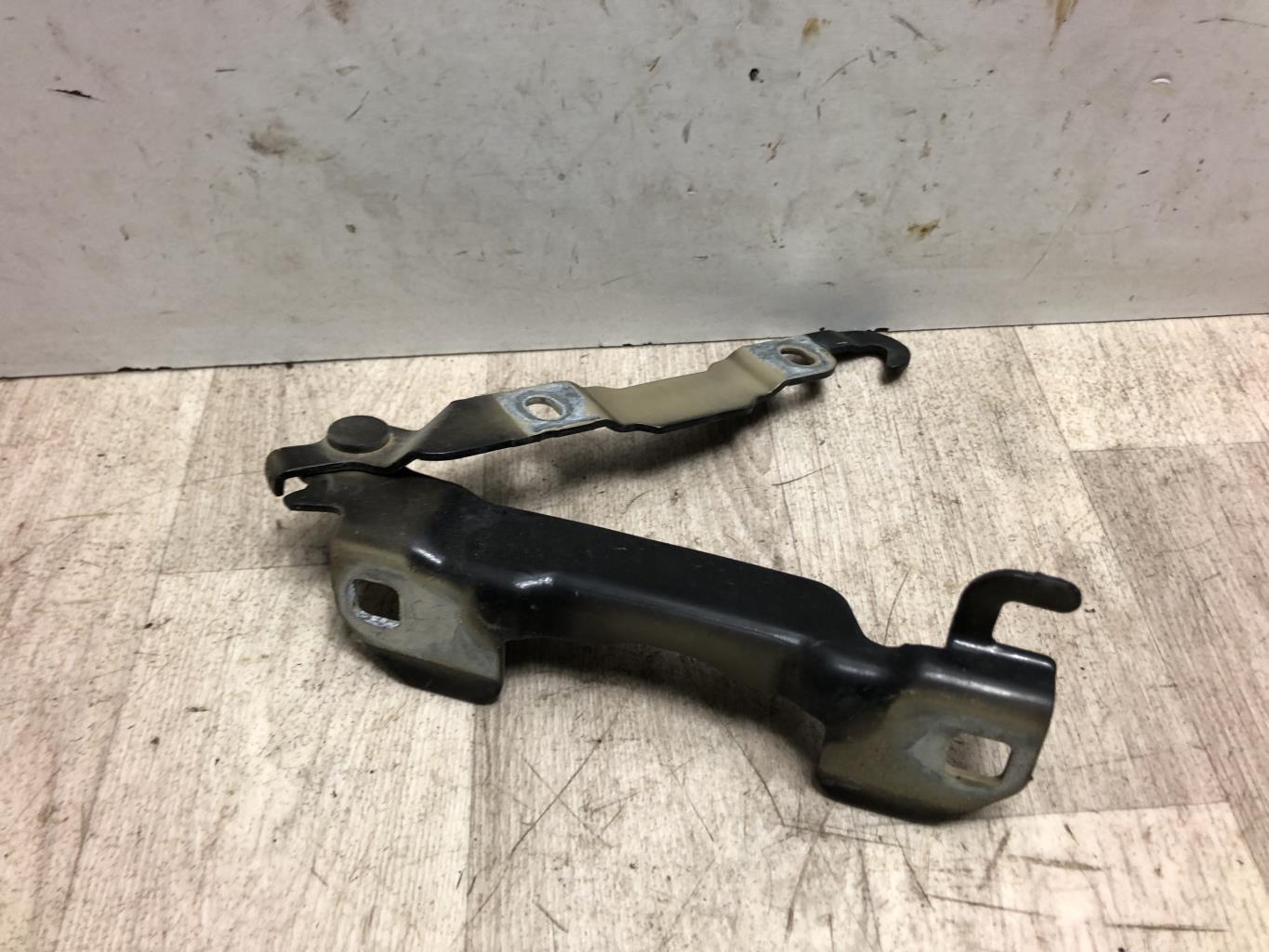 Charniere de capot ALFA ROMEO 159 Diesel - 1