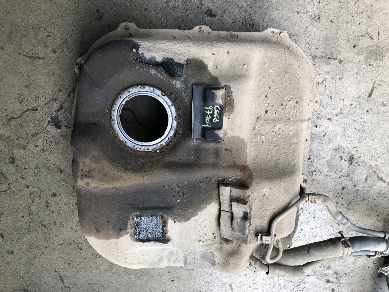 Reservoir KIA CEE-D 1 SPORT WAGON PHASE 1 BREAK Diesel - 1