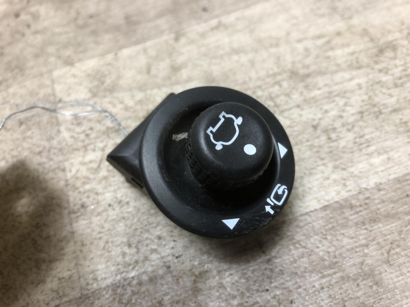 Commande retroviseurs FORD FIESTA 6 PHASE 1 Essence - 1