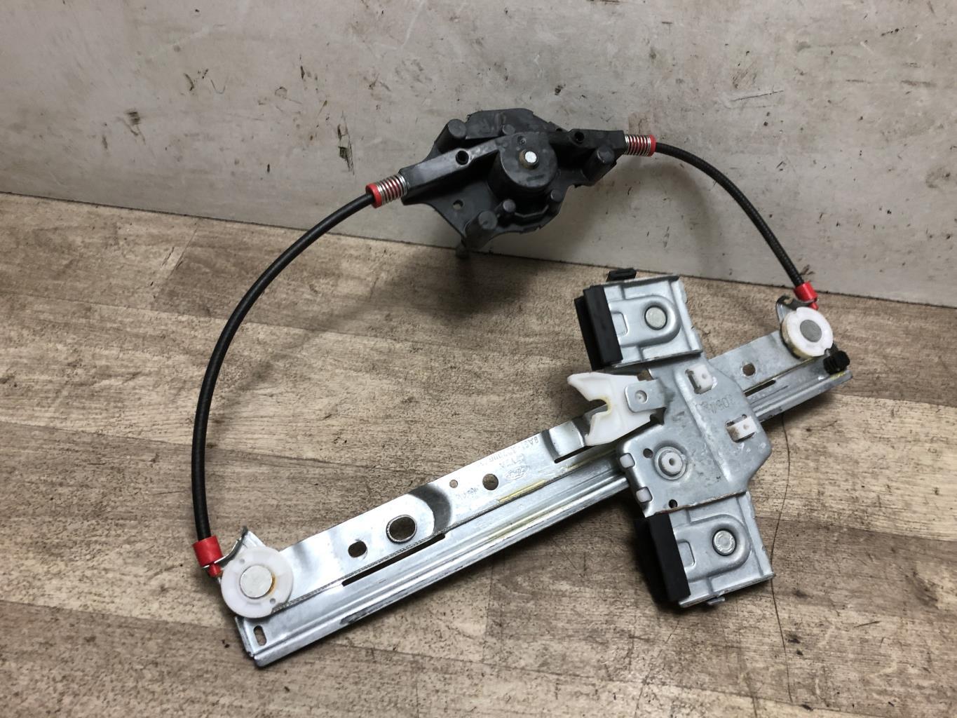 Alzacristalli manuale posteriore destro FORD FIESTA 6 PHASE 1 Gasolina - 1