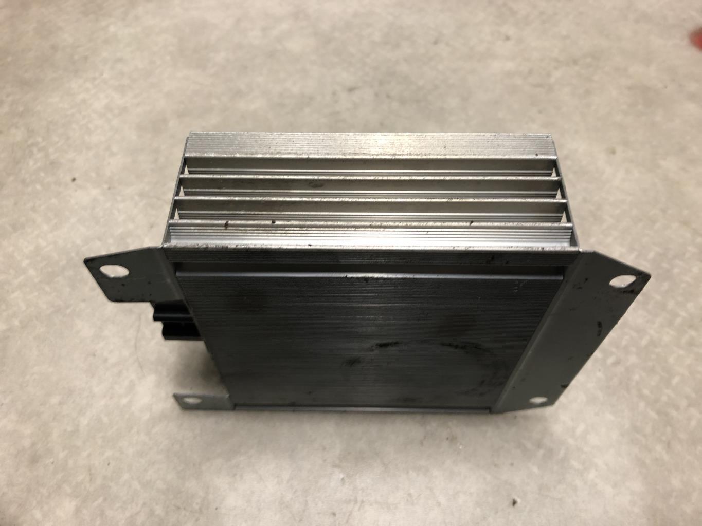 Amplificateur audio AUDI A4 2 PHASE 2 Diesel - 1