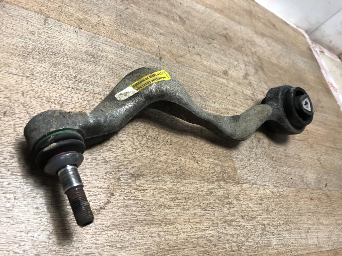 Braccio sospensione anteriore destro superiore BMW SERIE 1 E81 Diésel - 1