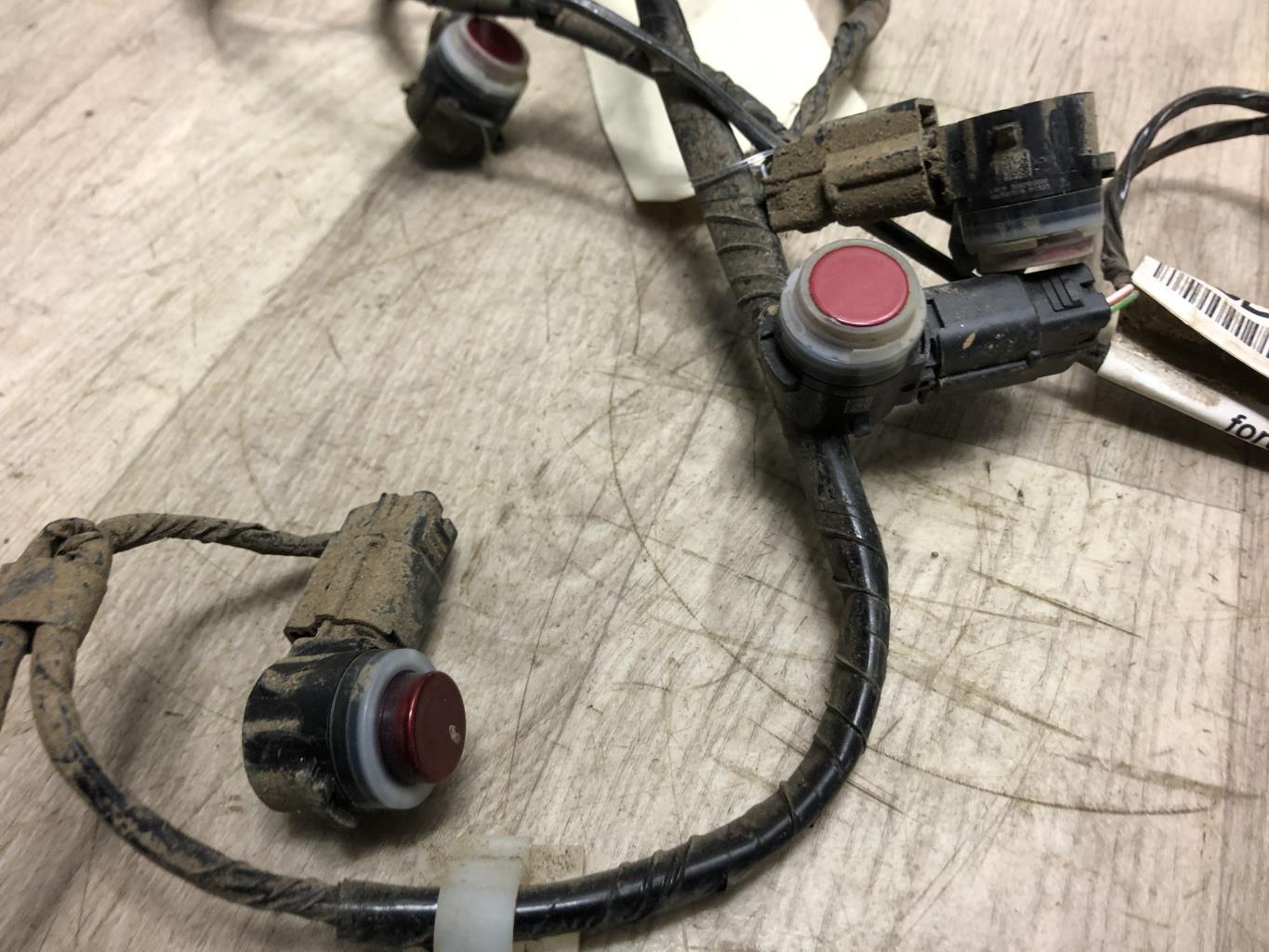Sensore parcheggio assistito FORD BA499AM  - 1