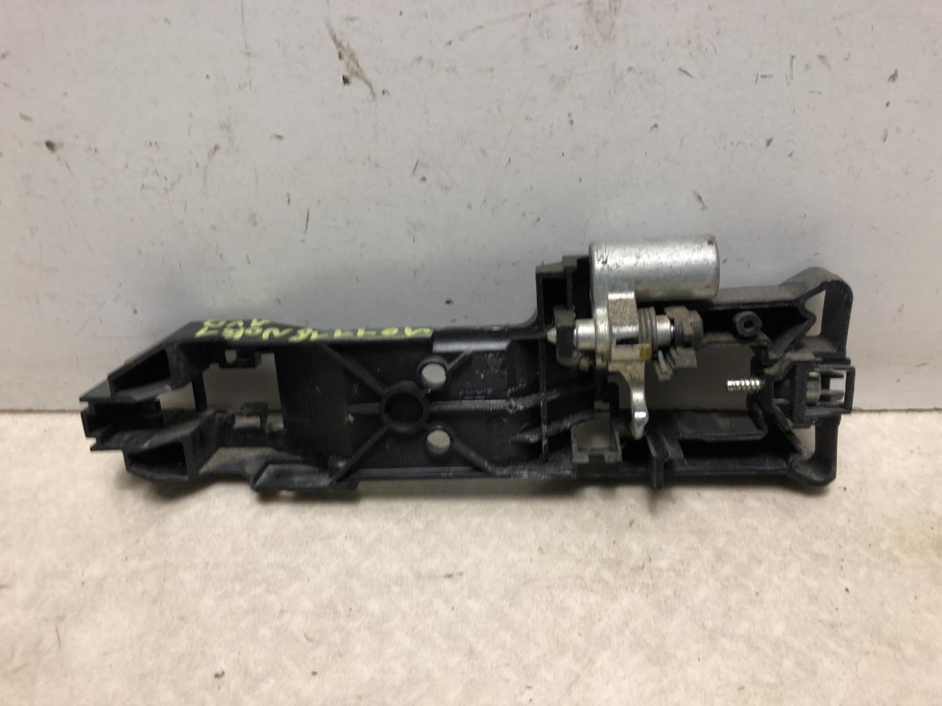 Support poignee porte avant droite NISSAN NOTE 1 PHASE 2 Diesel - 1