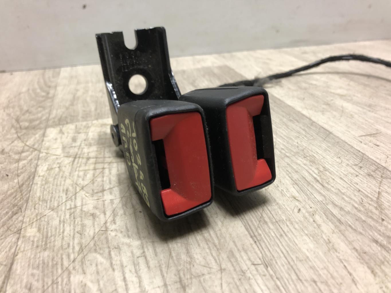Aggancio cintura sicurezza posteriore destro SUZUKI SWIFT 3 Gasolina - 1
