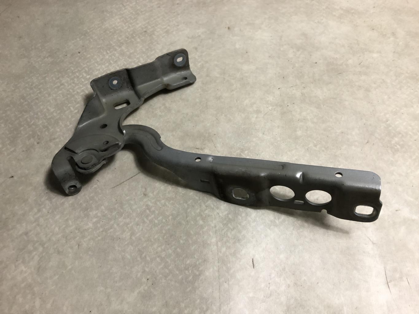 Charniere de capot CITROEN C4 2 PHASE 1 Diesel - 1