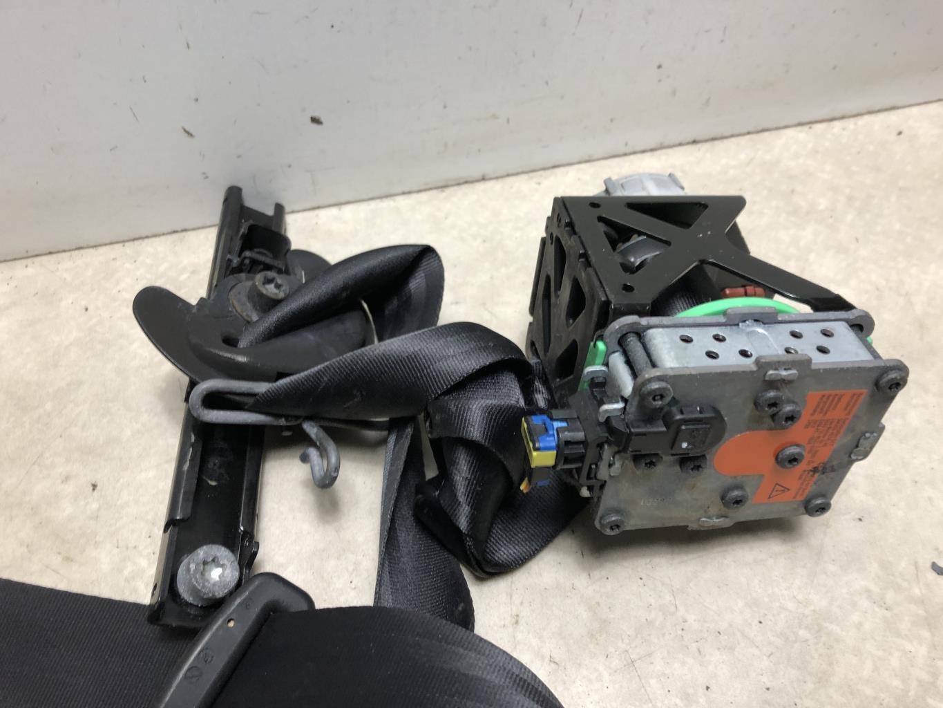 Cintura di sicurezza anteriore destra CITROEN C4 2 PHASE 1 Diésel - 1