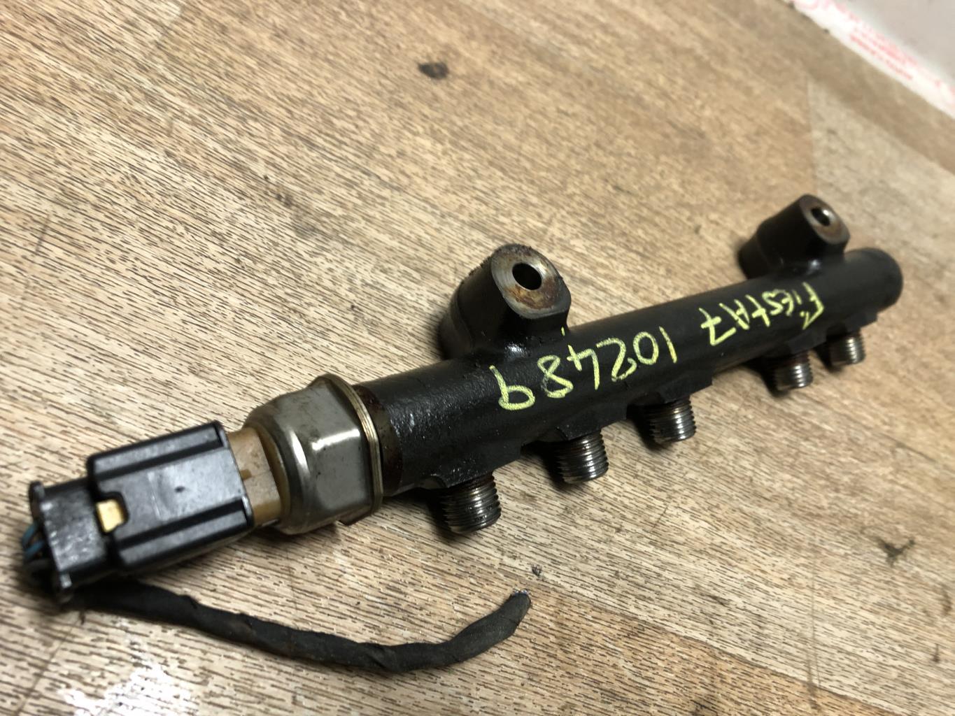 Rampe injection FORD BA499AM  - 1