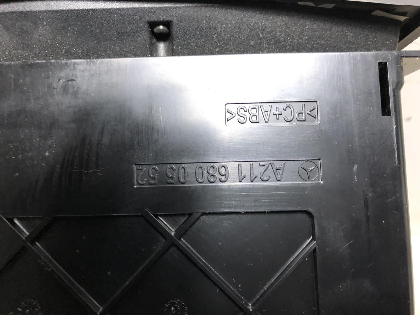 Bouton/Interrupteur MERCEDES CLASSE E 211 PHASE 1 Diesel - 1