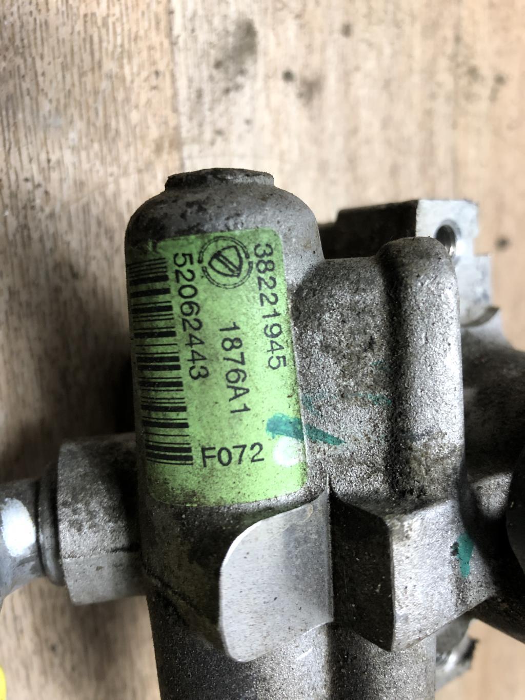 Pompe de direction PEUGEOT BIPPER Diesel - 1