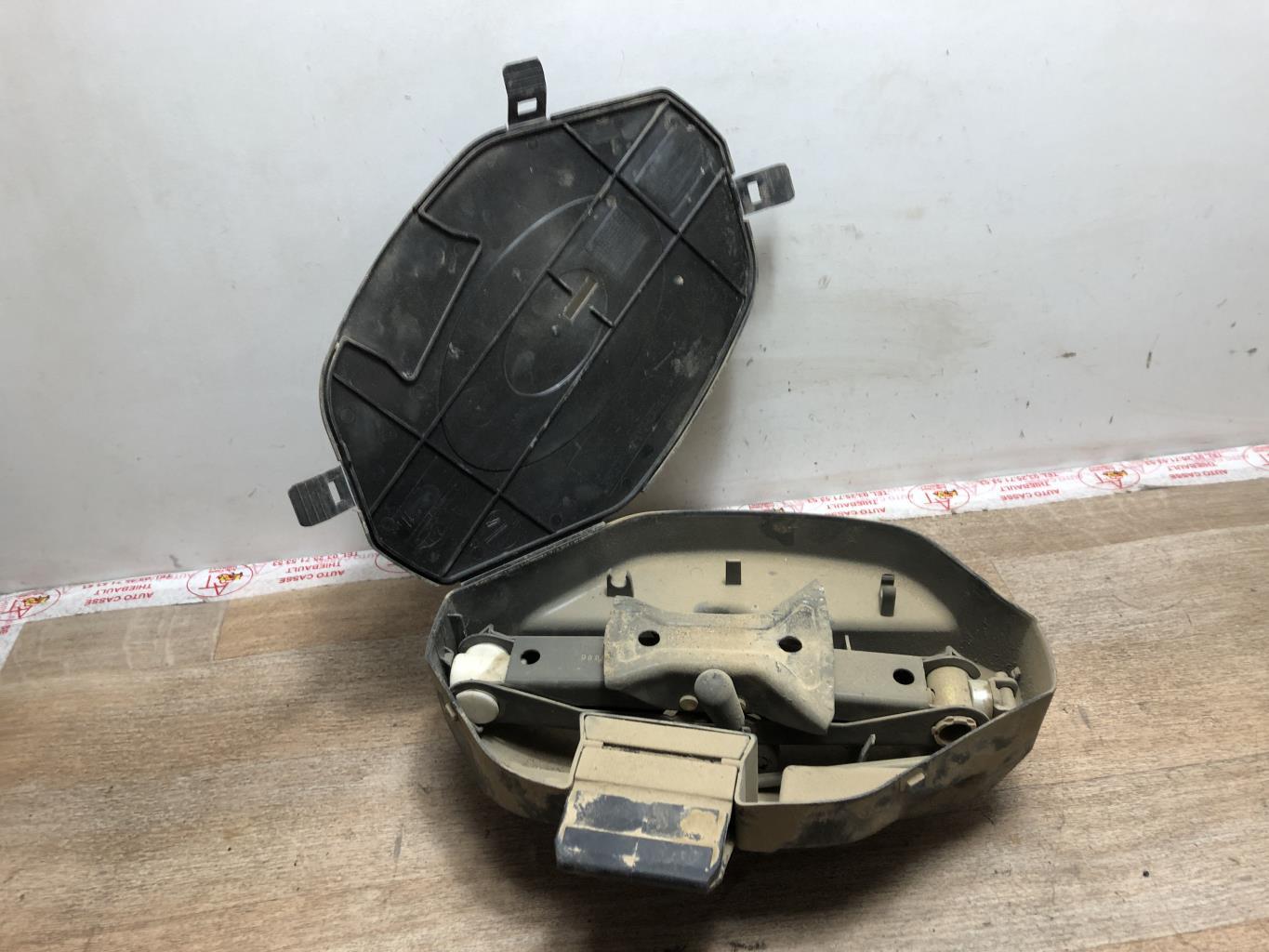 Cric CITROEN C2 PHASE 1 Diesel - 1