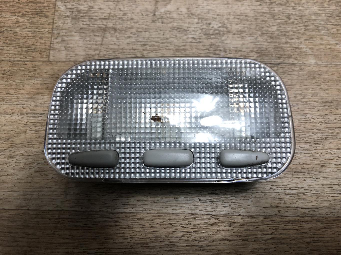 Luce di cortesia PEUGEOT 407 COUPE  - 1