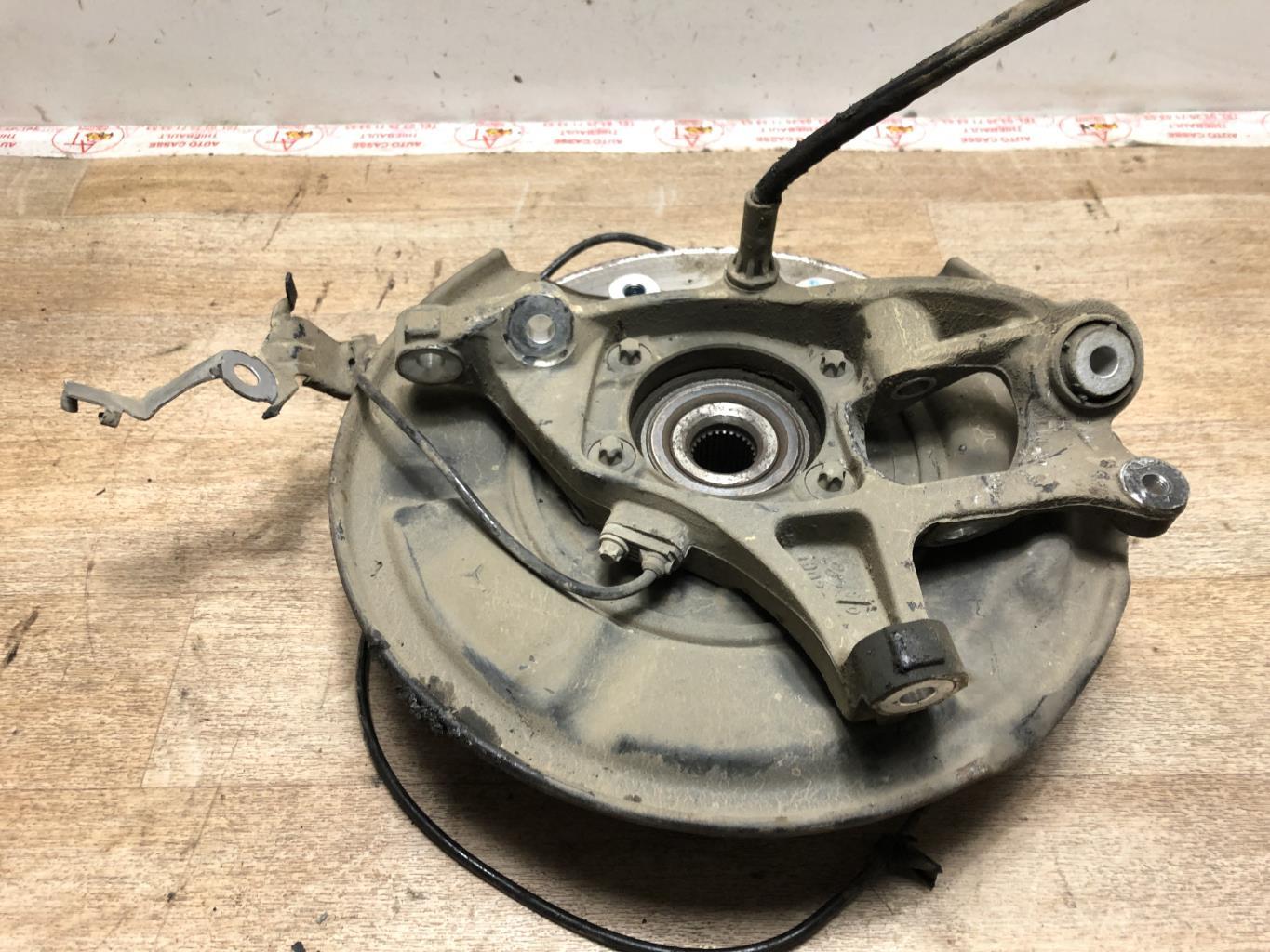 Fusee arriere gauche MERCEDES CLASSE E 211 PHASE 1 Diesel - 1
