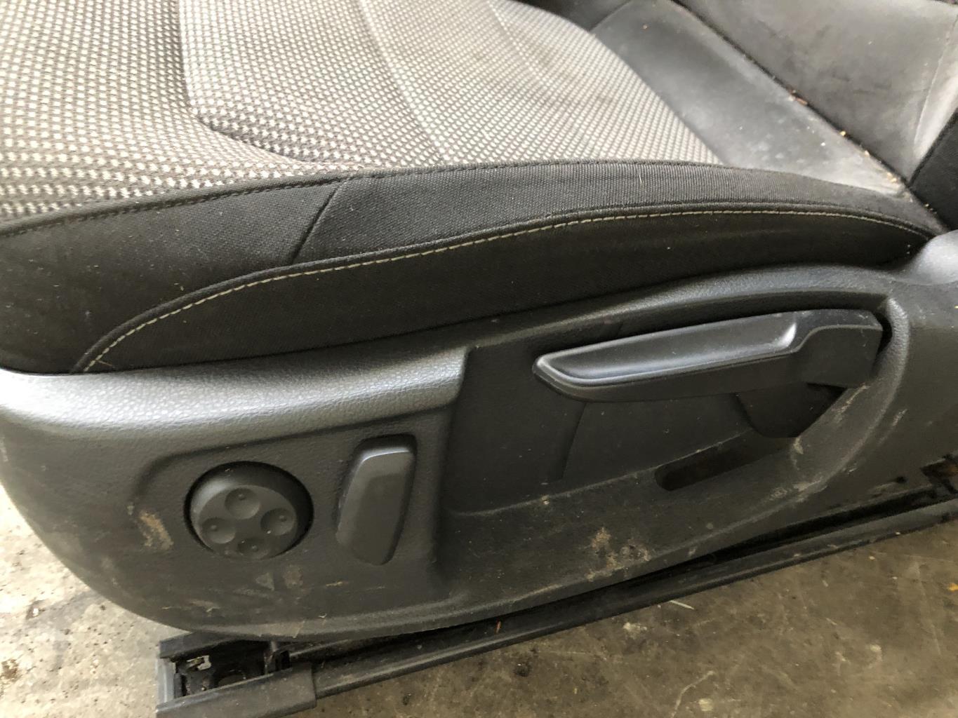 Interieur complet VOLKSWAGEN PASSAT 6 BREAK Diesel - 1
