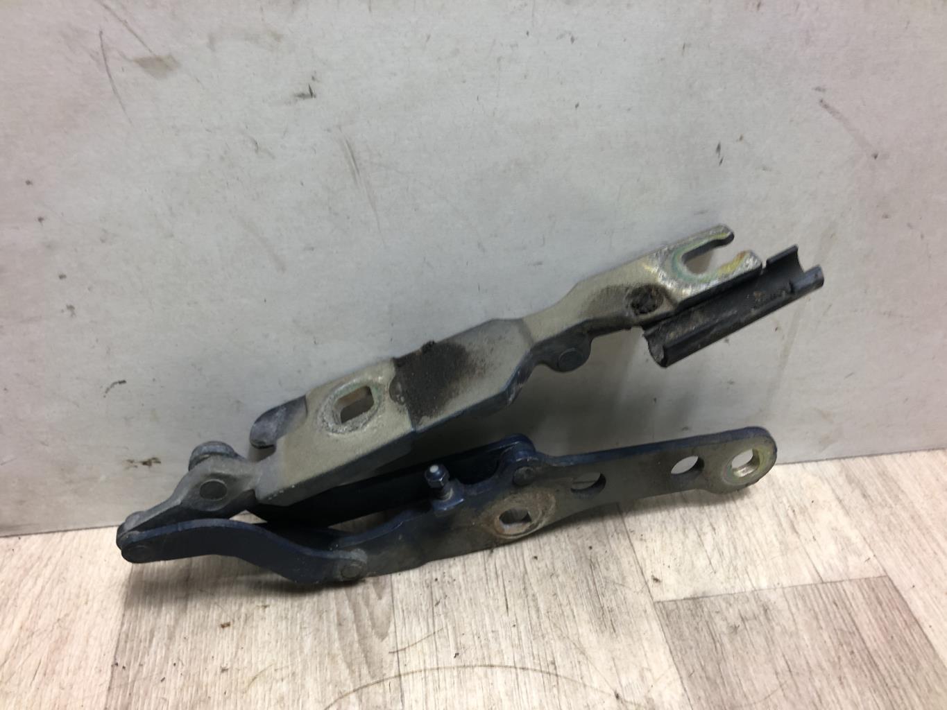 Charniere de capot BMW SERIE 3 E46 PHASE 2 Diesel - 1