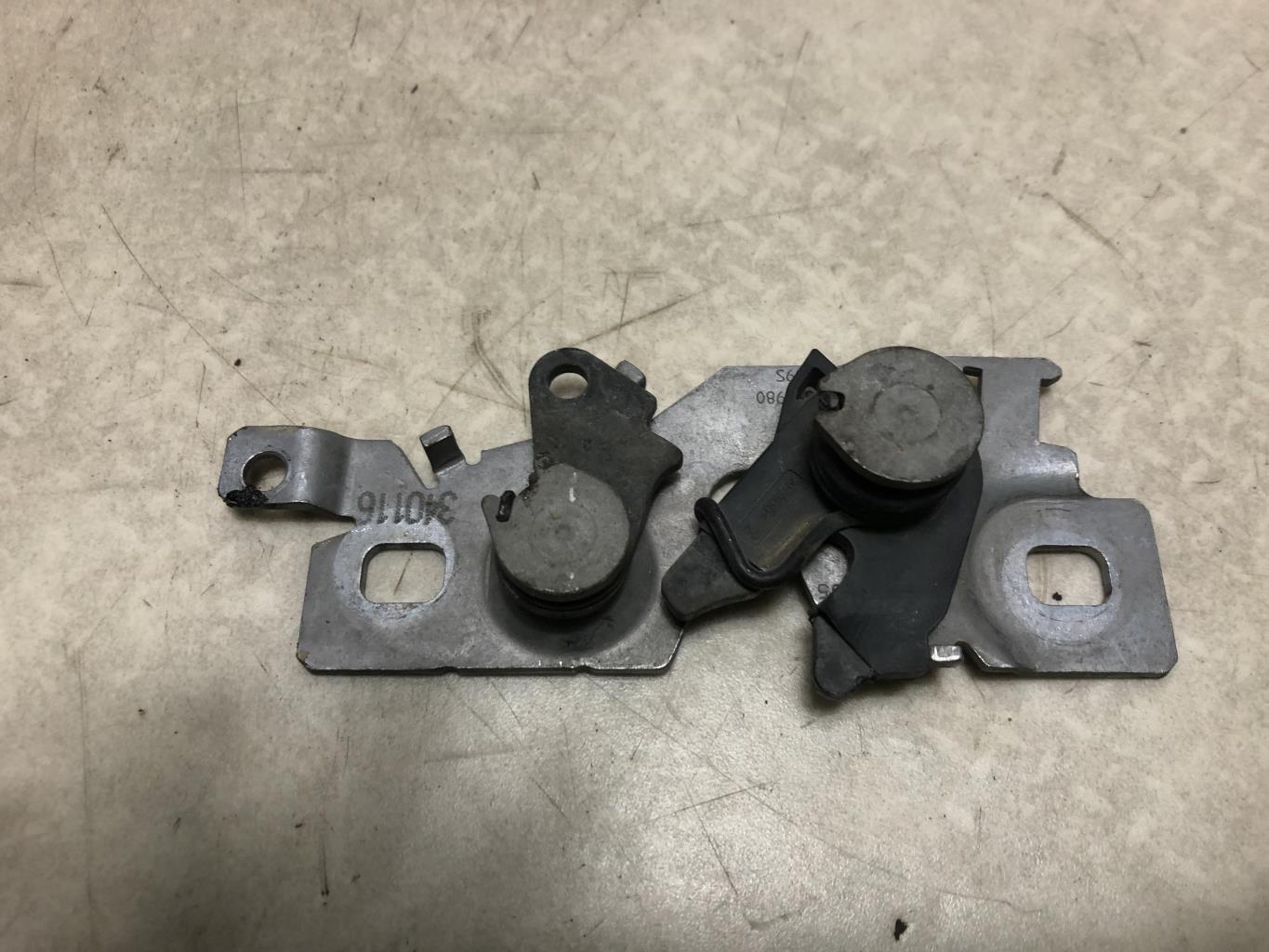 Serrure de capot PEUGEOT 308 2 PHASE 1 Diesel - 1
