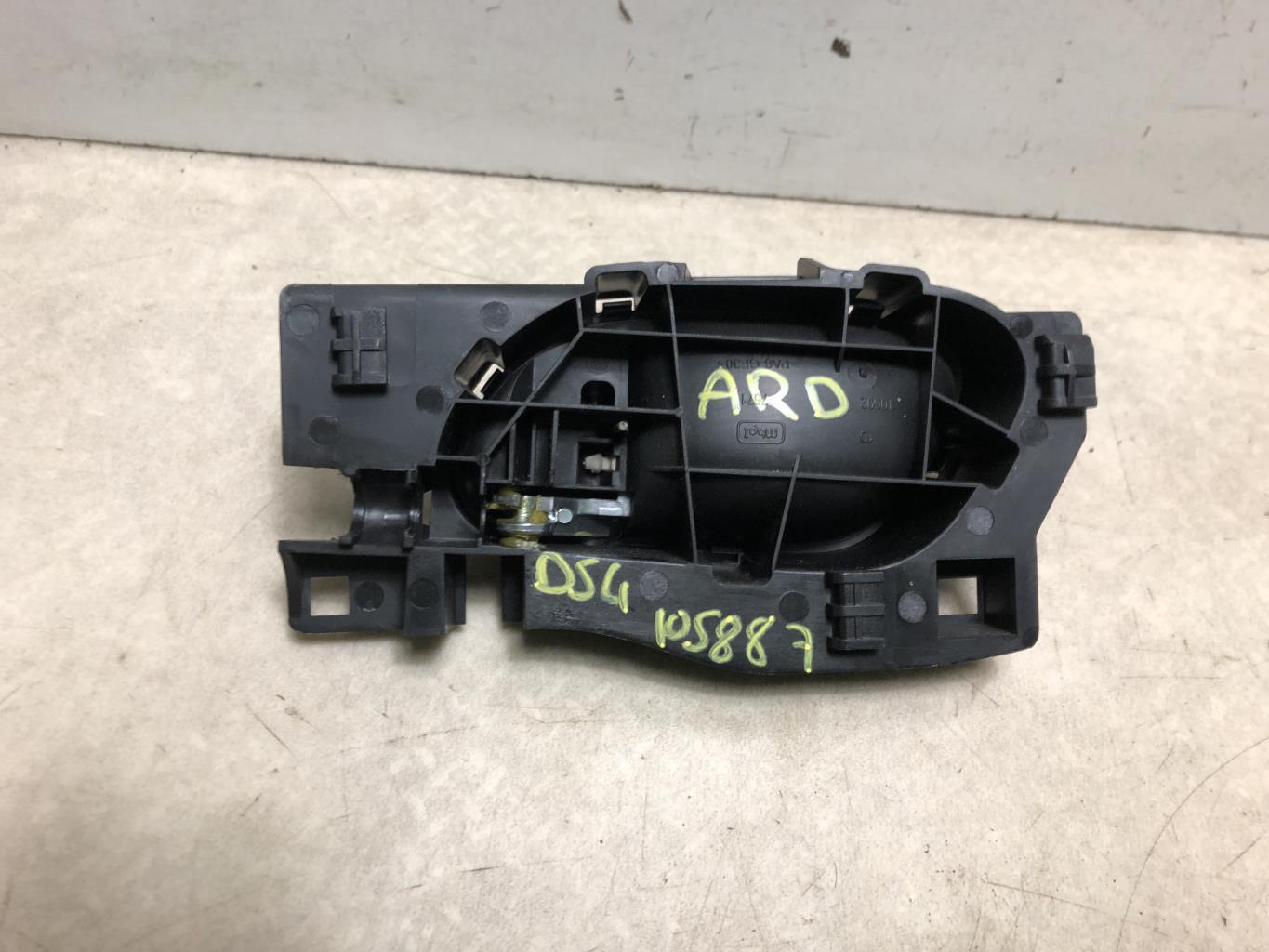 Poignee interieur arriere droit DS DS4 1 PHASE 2 Diesel - 1