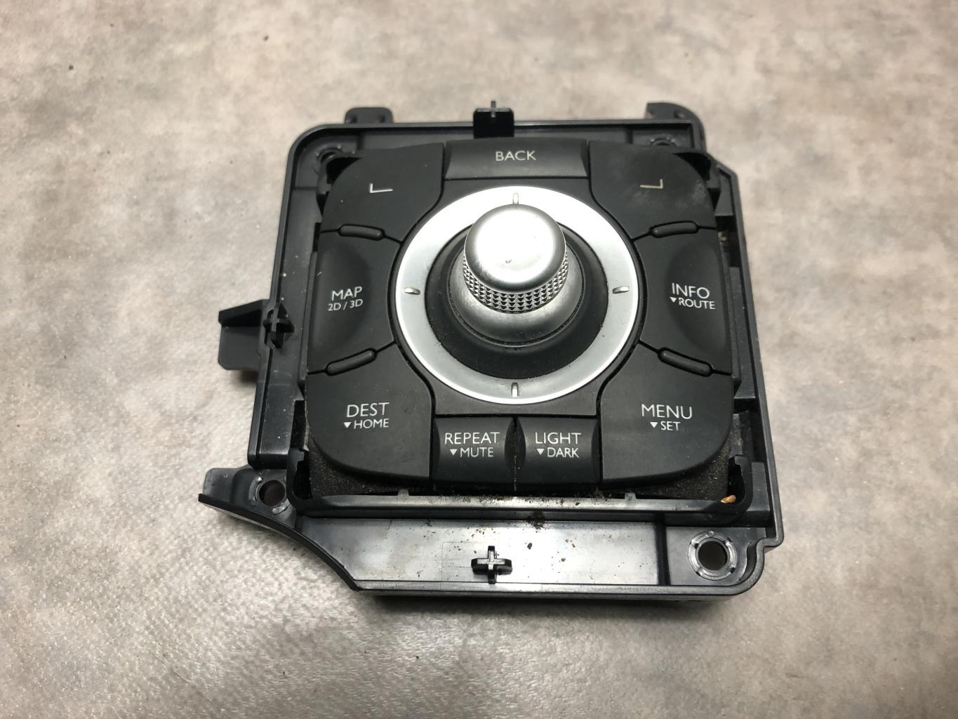 Commande GPS RENAULT MEGANE 3  - 1