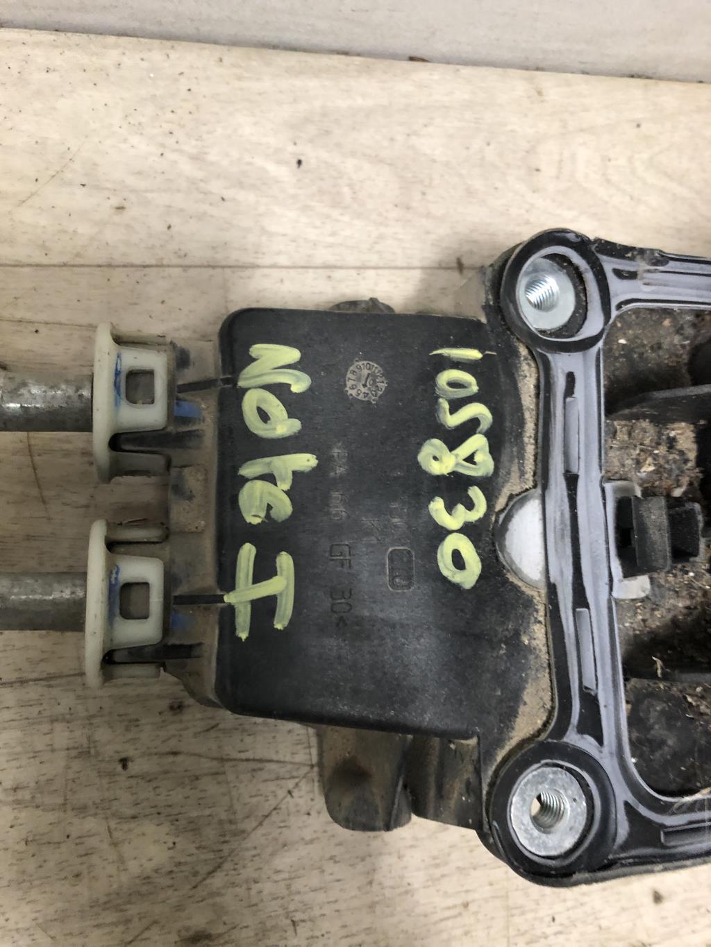 Levier de vitesses NISSAN NOTE 1 PHASE 2 Diesel - 1