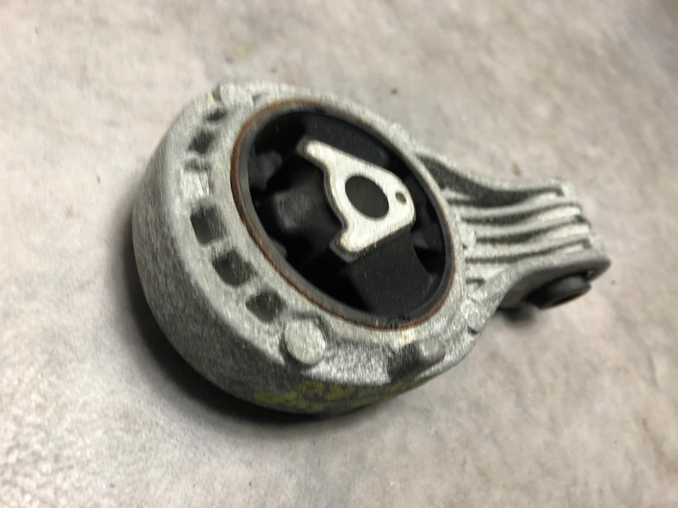 Supporto motore destro OPEL VIVARO 3  - 1