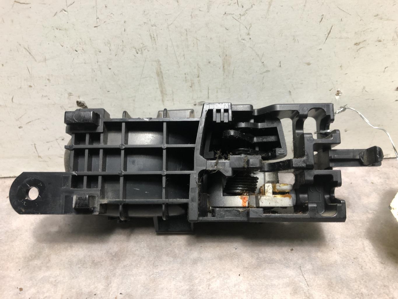 Maniglia interna anteriore sinistra SUZUKI GRAND VITARA 2 PHASE 1 Diésel - 1