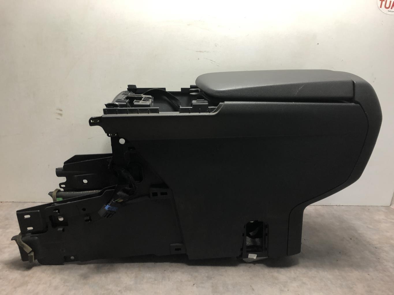 Consolle centrale (interno in plastica) PEUGEOT 3008 1 PHASE 1 Diésel - 1