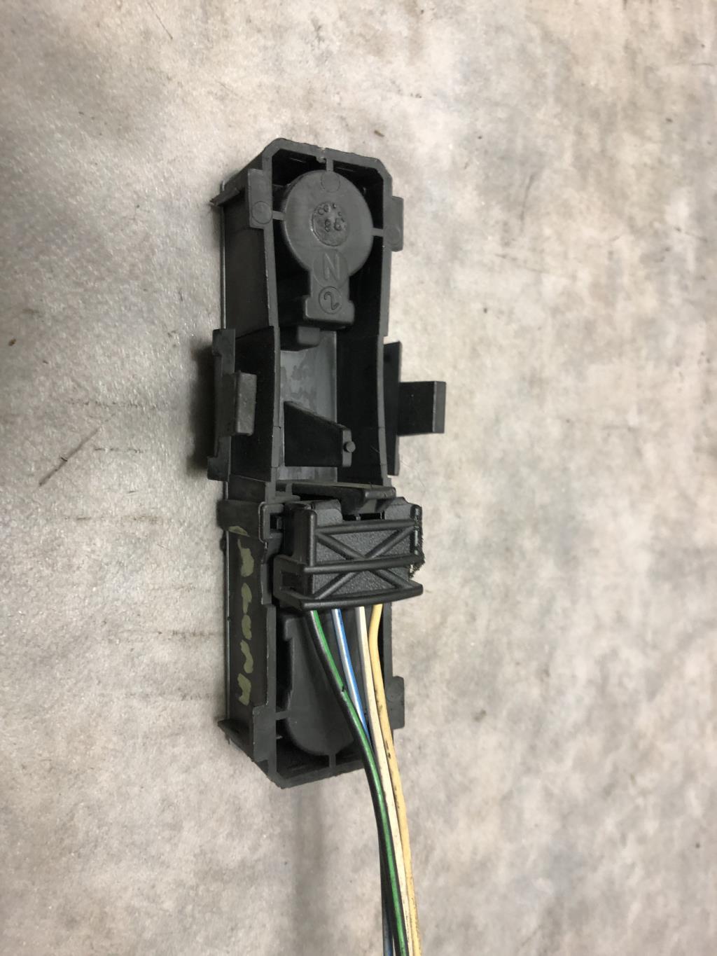 Base portalampade fanale posteriore sinistro RENAULT LAGUNA 1 PHASE 2 Gasolina - 1