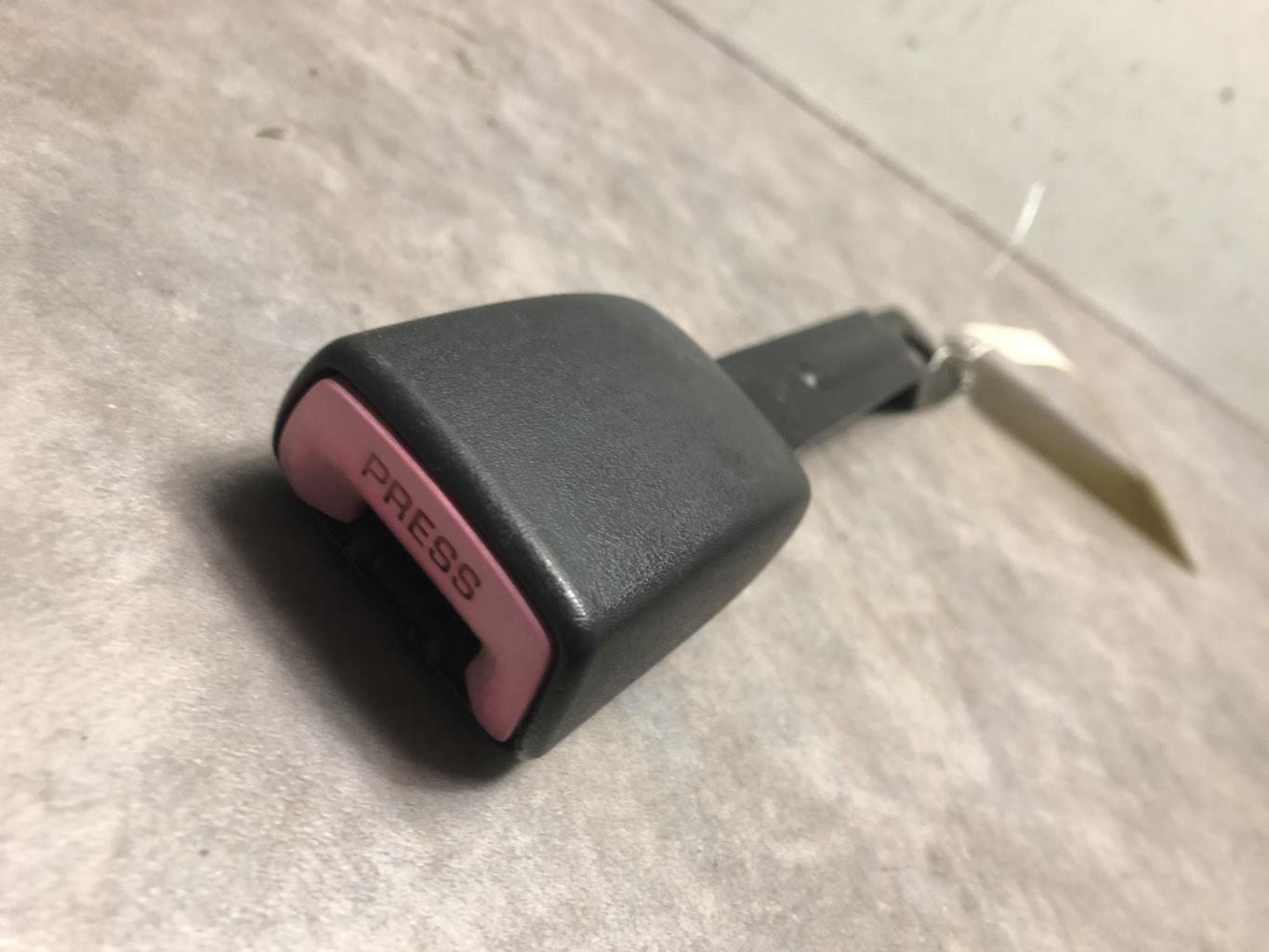 Aggancio cintura sicurezza anteriore destro SUZUKI SWIFT 3 Diésel - 1