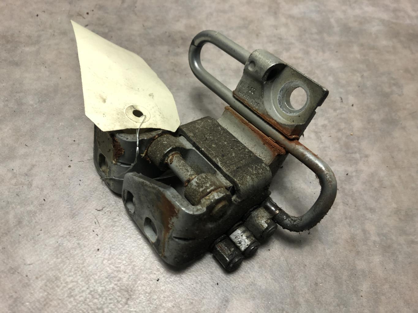 Cerniera portiera anteriore destra VOLKSWAGEN GOLF 6 Diésel - 1