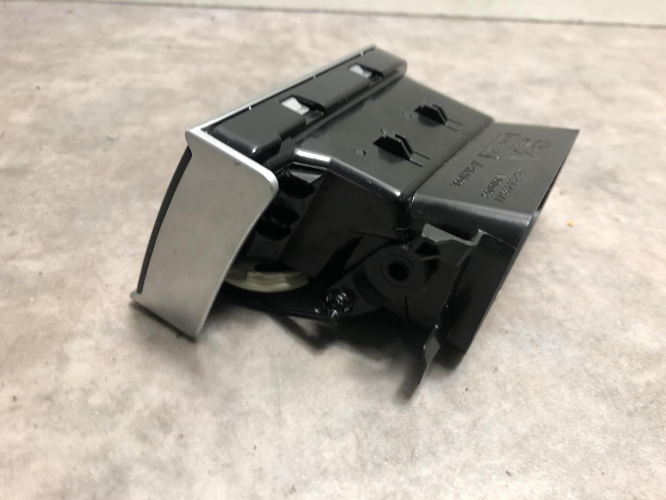 Bocchetta aerazione cruscotto anteriore destra PEUGEOT 508 1 SW PHASE 1 BREAK Diésel - 1