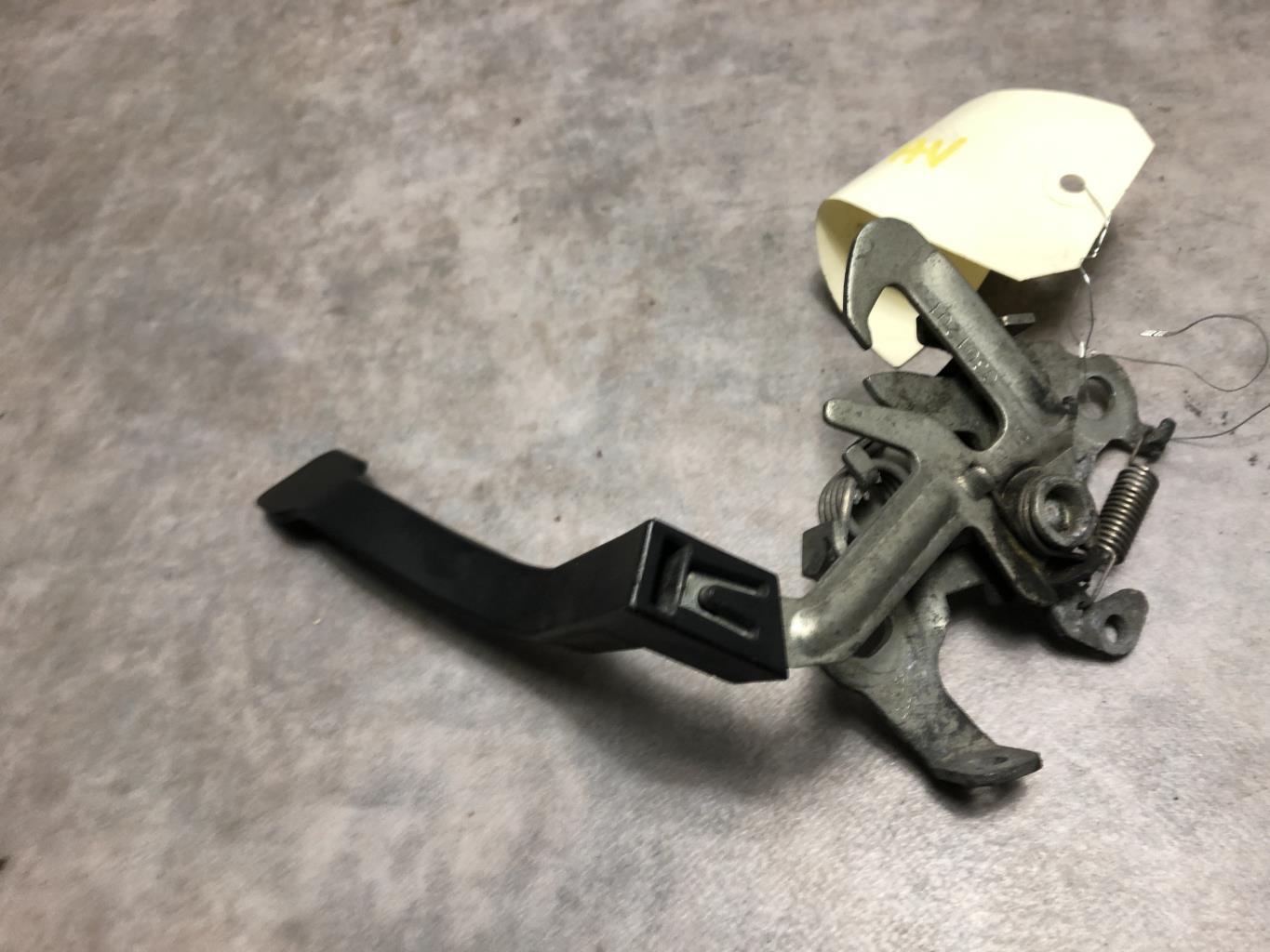 Serrure de capot PEUGEOT 3008 1 PHASE 1 Diesel - 1