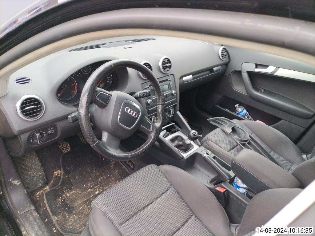 Charniere de capot AUDI A3 2 SPORTBACK PHASE 2 Diesel - 1