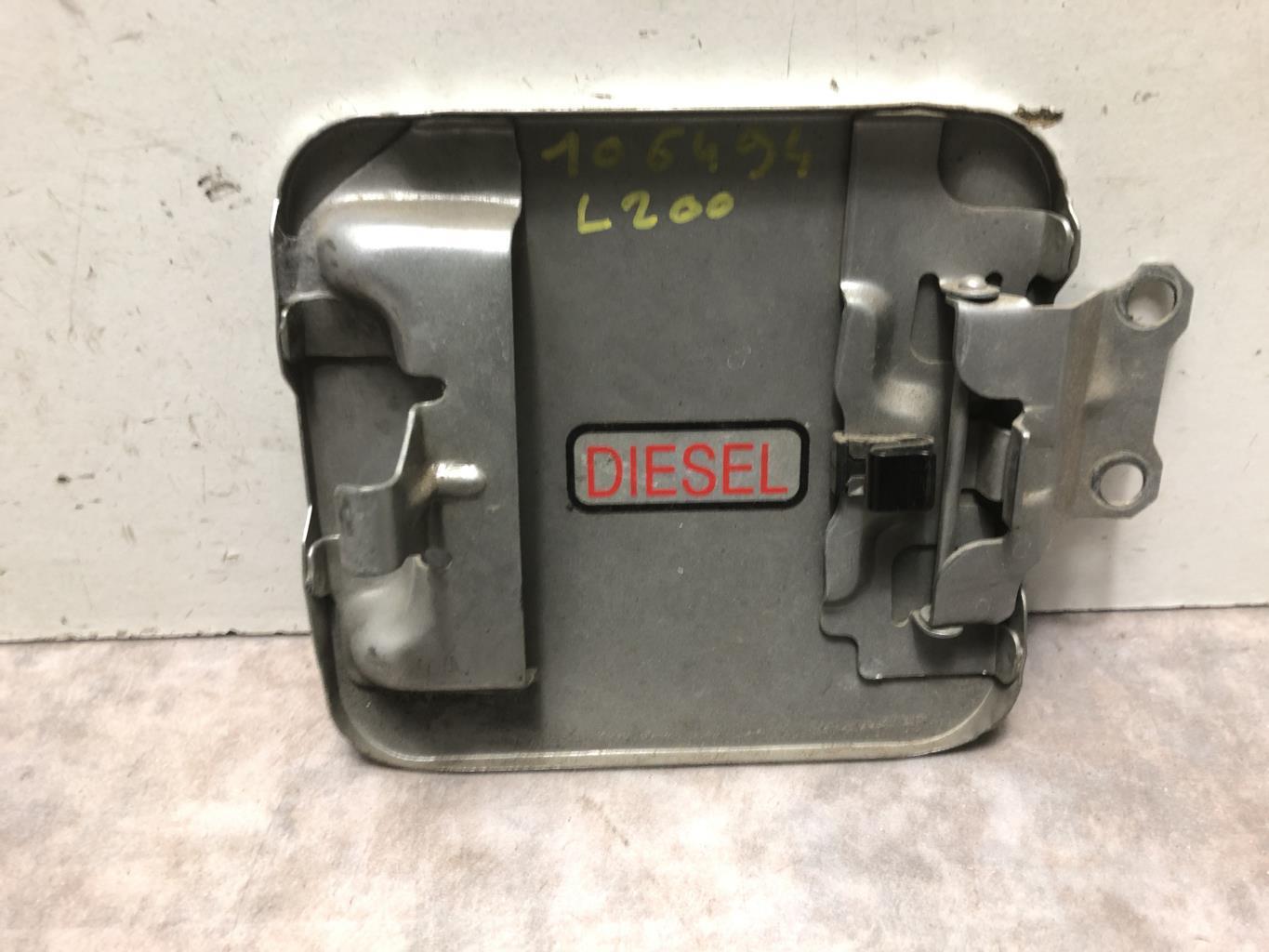 Trappe d'essence MITSUBISHI L 200 2 Diesel - 1