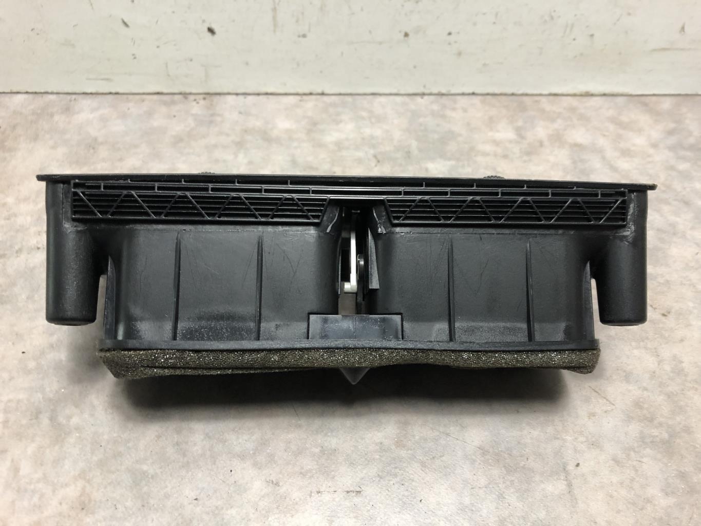 Bocchetta aerazione cruscotto VOLKSWAGEN GOLF 4 Gasolina - 1