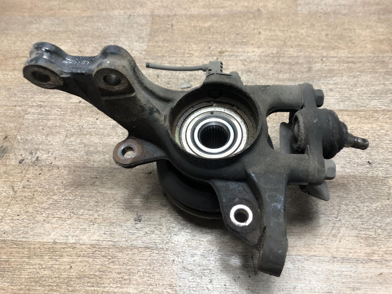 Fusee avant gauche KIA CEE-D 1 PHASE 1 Diesel - 1
