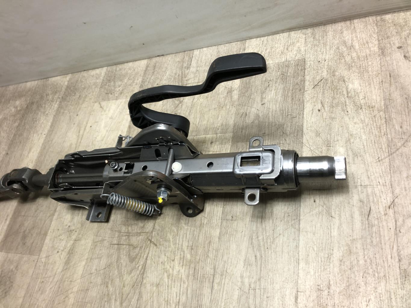 Colonne de direction VOLKSWAGEN GOLF 6 Diesel - 1