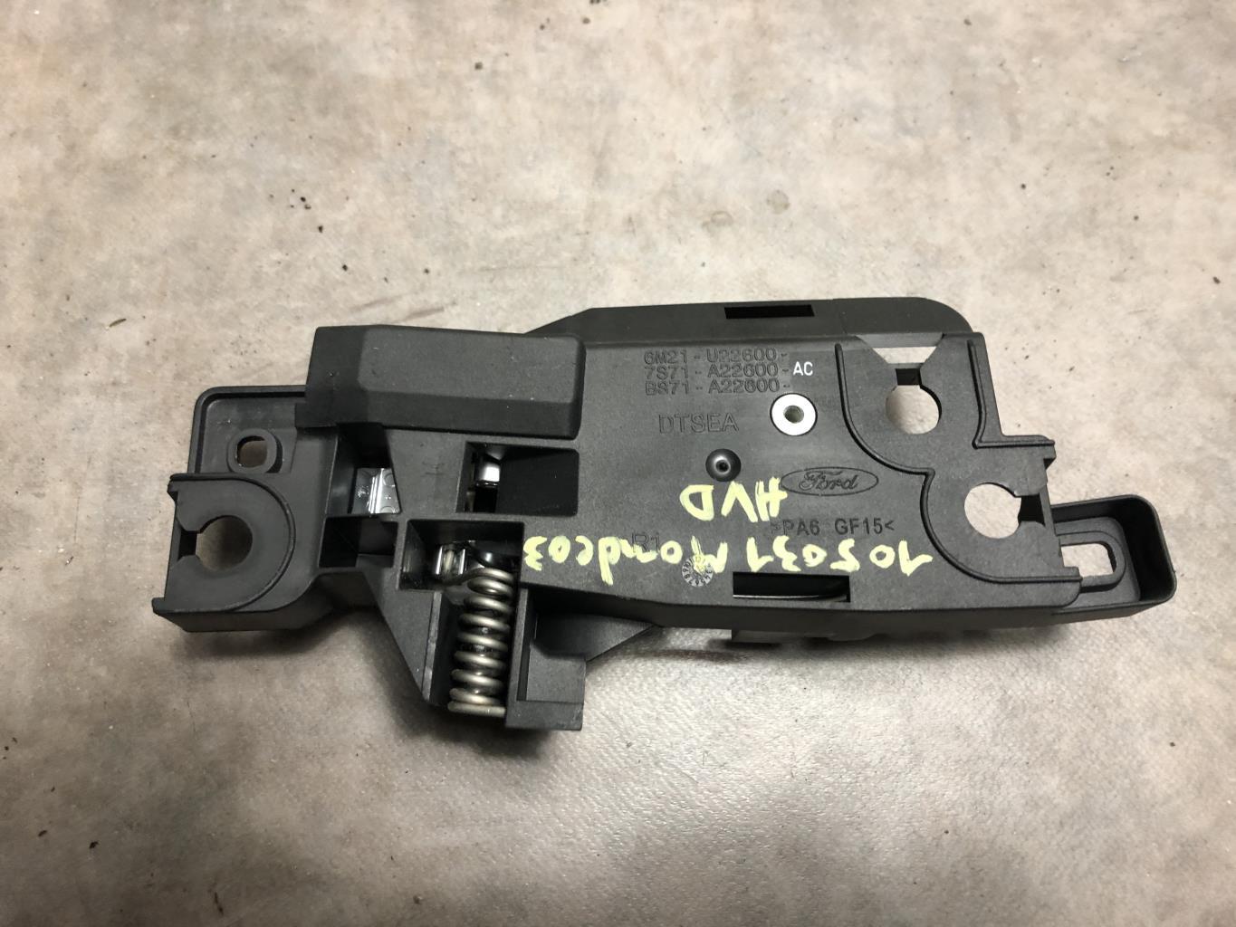 Maniglia interna anteriore destra FORD MONDEO 3 PHASE 1 Diésel - 1