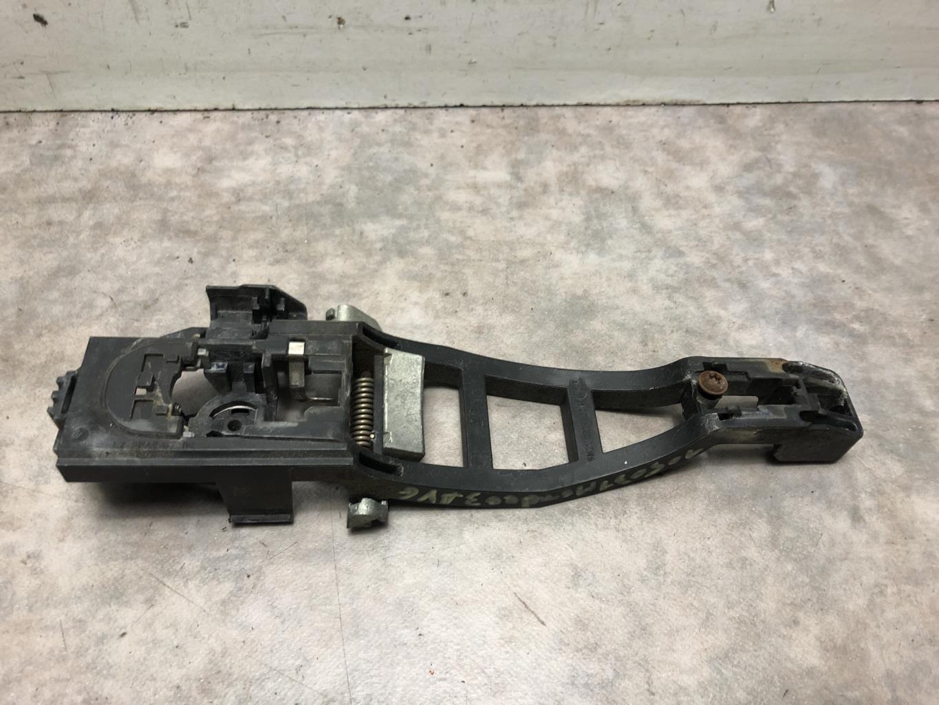 Supporto maniglia portiera anteriore sinistra FORD MONDEO 3 PHASE 1 Diésel - 1