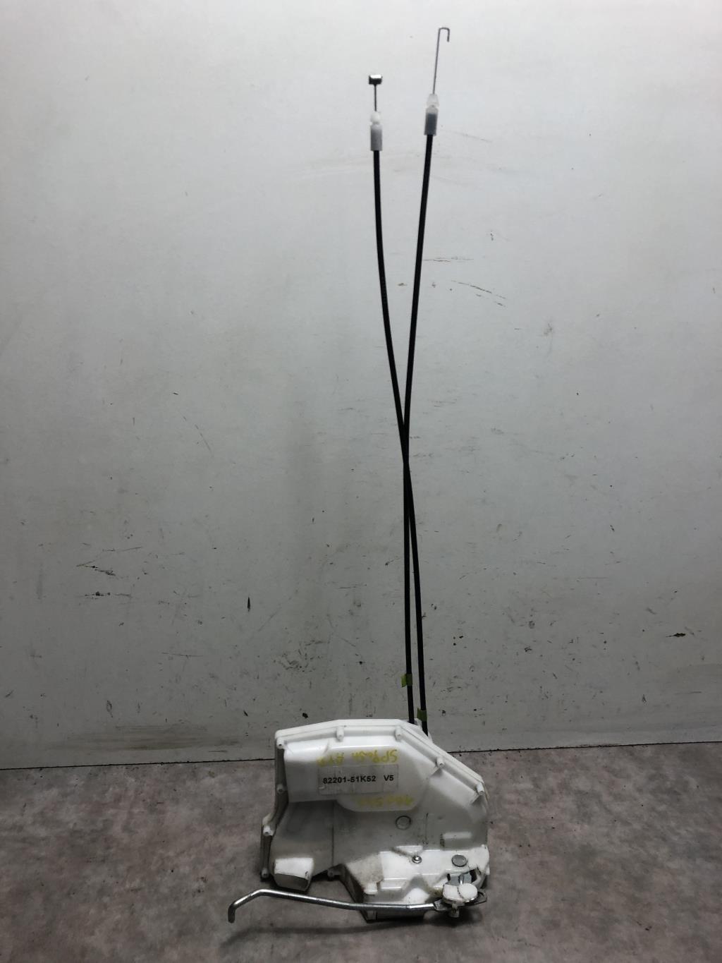Serrure avant droit SUZUKI SPLASH Essence - 1