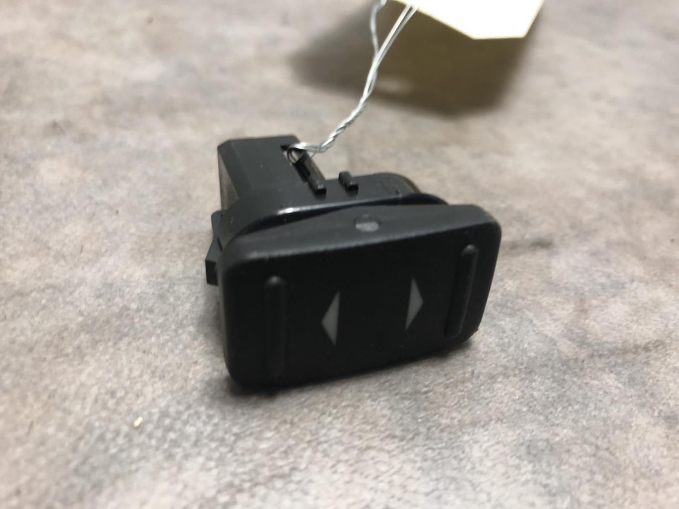 Interruttore lavacristalli posteriore sinistro FORD MONDEO 3 PHASE 1 Diésel - 1
