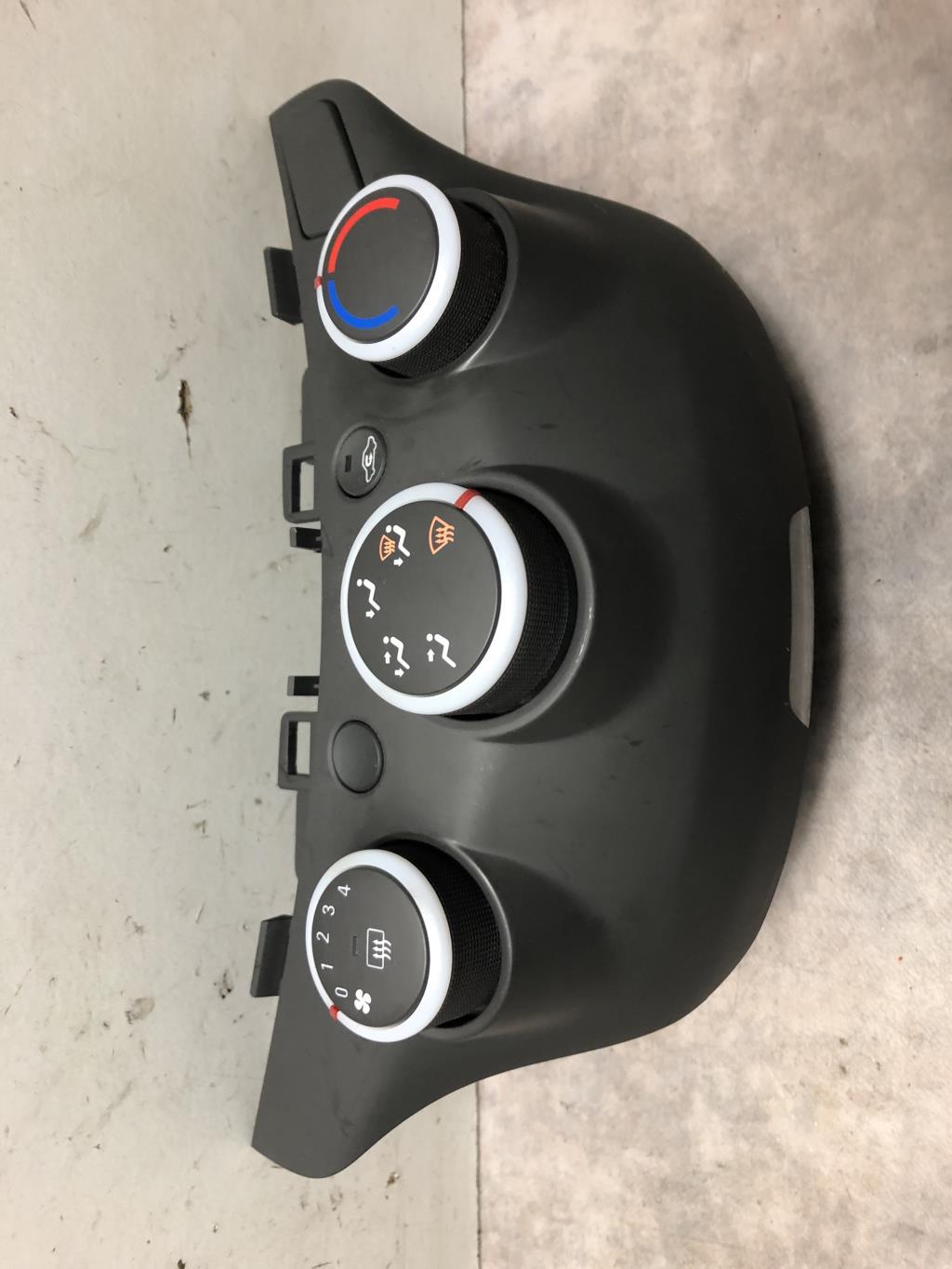 Commande chauffage CHEVROLET SPARK PHASE 2 Essence - 1
