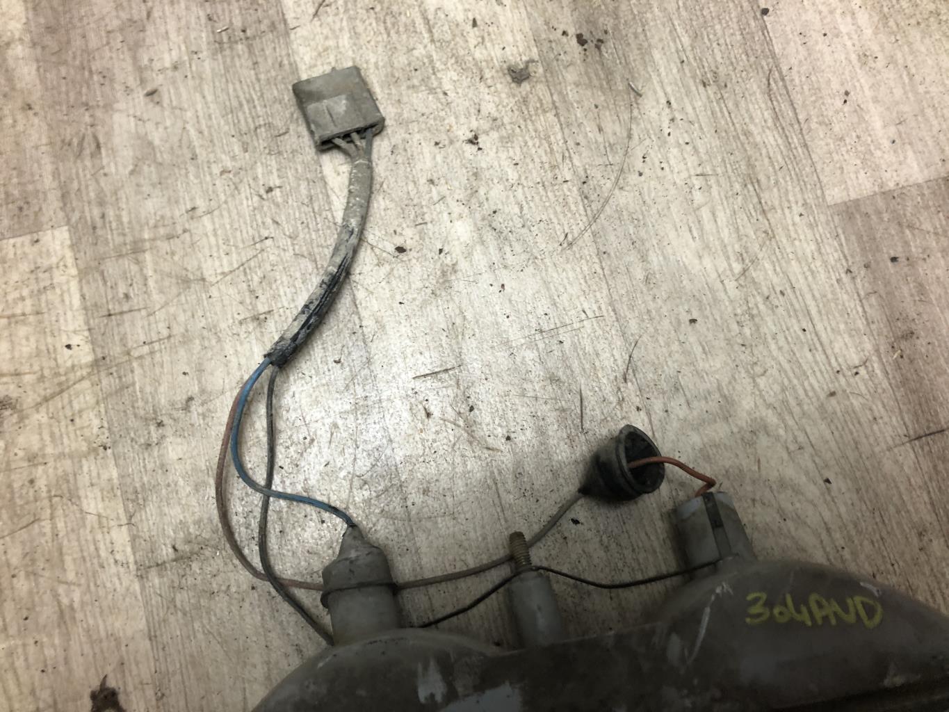 Ripetitore lampeggiante anteriore destro (Luci) PEUGEOT 304  - 1