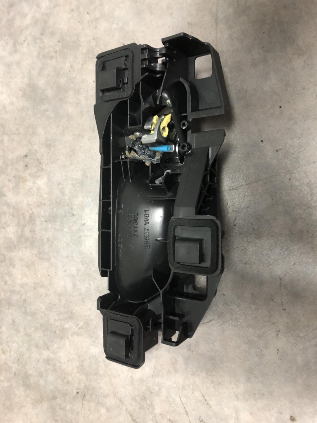 Maniglia interna posteriore sinistra PEUGEOT 308 2 PHASE 2 Gasolina - 1