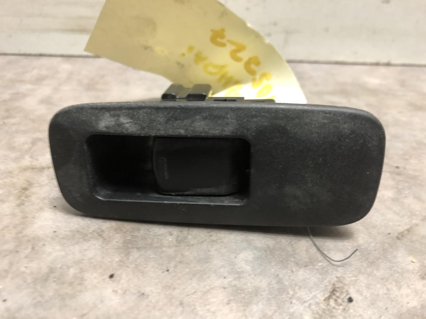 Interruttore lavacristalli posteriore destro NISSAN QASHQAI 1 PHASE 2 Diésel - 1